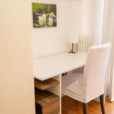 Moscova, Elegant In Centre Of Apartament Mediolan